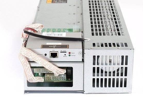 Bitcoin Rudarski hardver Antminer R4