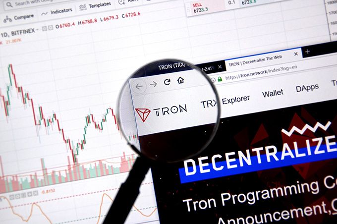 Što je Tron Coin: web mjesto Tron ispred grafikona.